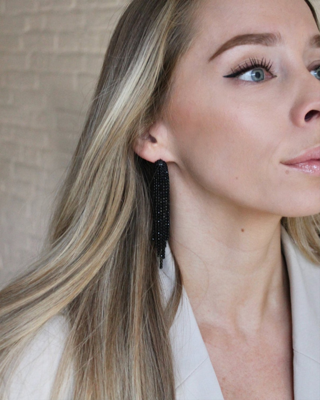 BLACK STRASS OORBELLEN