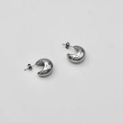 BOLD MINI HOOPS OORBELLEN