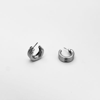 MINI TRIPLE OORBELLEN ZILVER