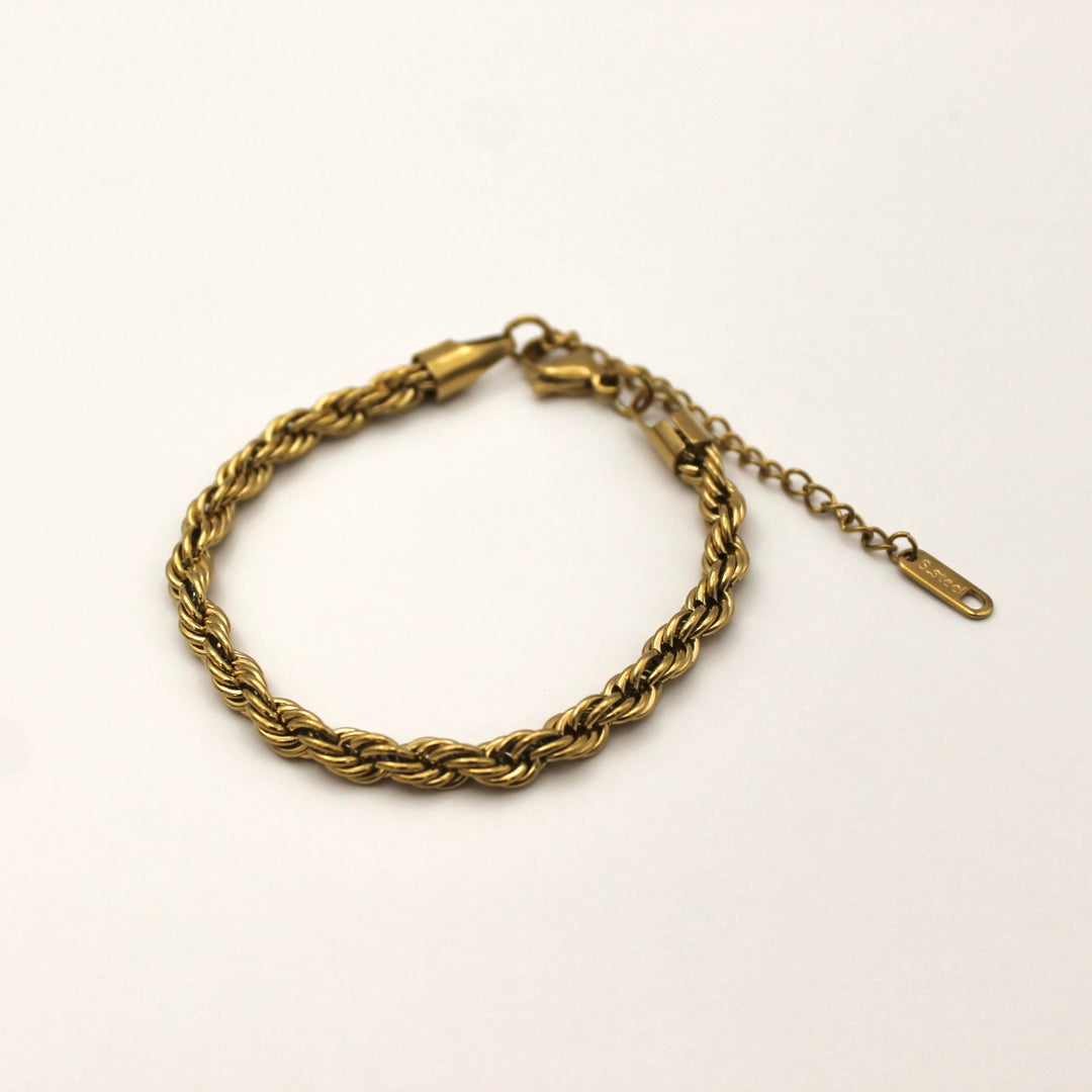 THIN SPIRAL ARMBAND