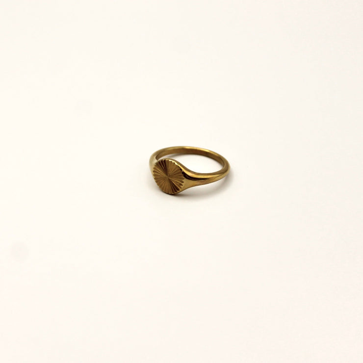 ROUND RIBBED RING